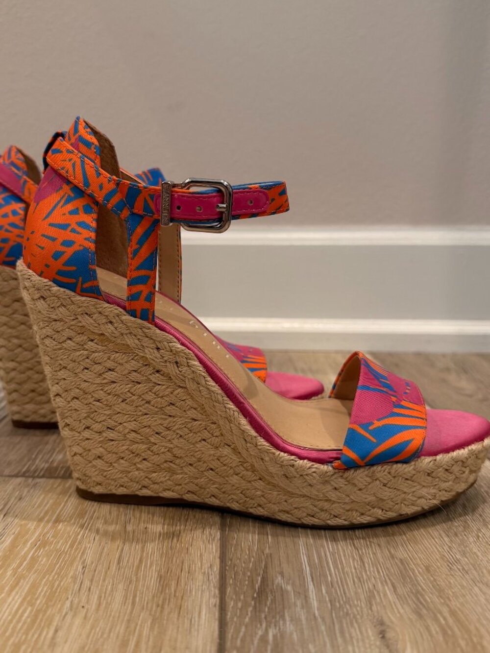 Gianni Bini 7.5 Tropical Print Espadrille Platform Wedge Sandals